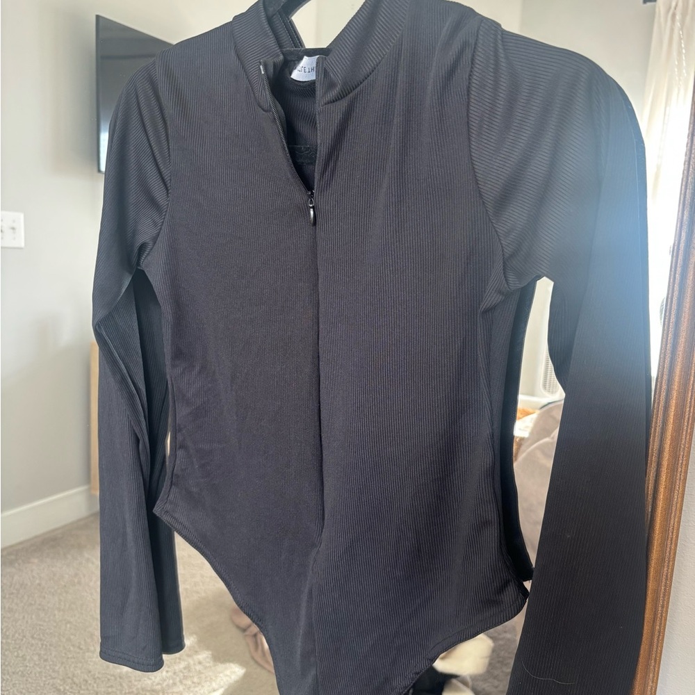 PrettyLittleThing Charcoal Ribbed Bodysuit